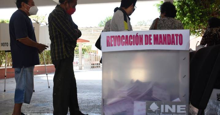 Empatar la revocación de mandato con las elecciones de 2027 vulnera la neutralidad, alertan expertos