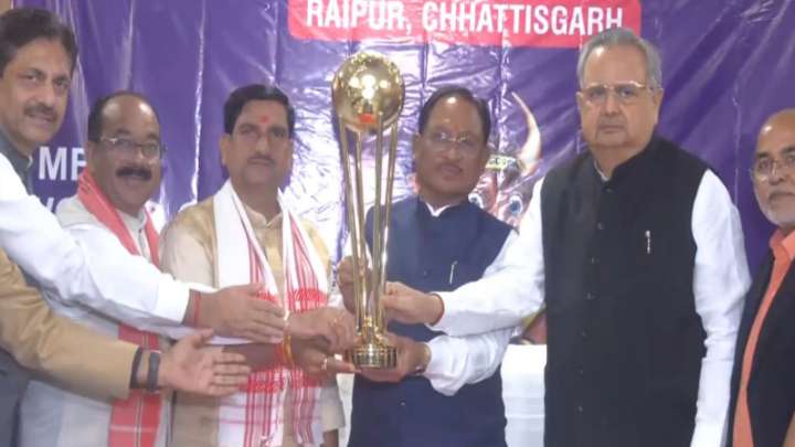 Chhattisgarh CM, Assembly Speaker Raman Singh reveal Hockey Men’s Junior World Cup Trophy