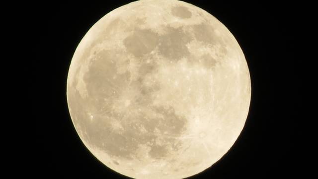 Biggest full moon of the year rises this week. When to look up in Louisville.