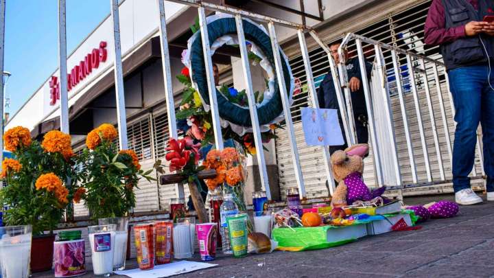 Sheinbaum Lamenta Muertes por Incendio en Tienda de Sonora: Fiscalía Investiga Posible Explosión