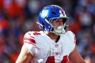 Former All-Pro rips Giants rookie for WWE scuffle