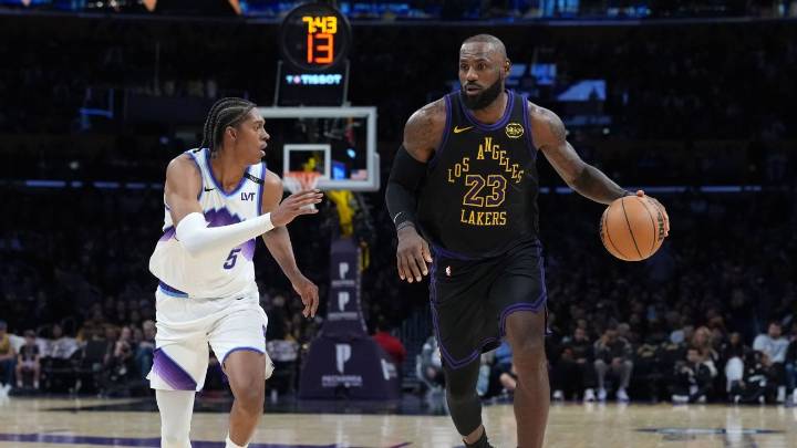 What Lakers insiders are monitoring as LeBron makes his return