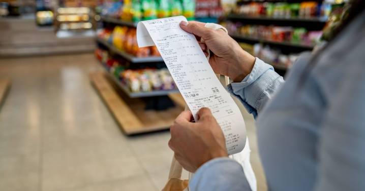Doctor issues warning to everyone who takes receipt at the shop