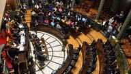 La Legislatura bonaerense sesionaba por el Presupuesto y la ley Fiscal, pero aplazó el tratamiento del endeudamiento