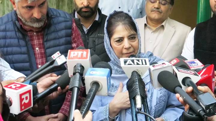 CM should tell people how many promises he fulfilled: Mehbooba Mufti