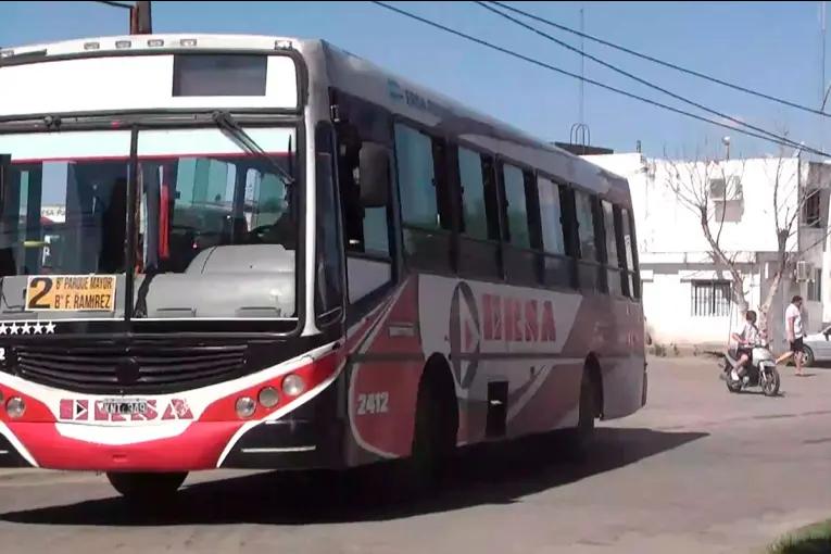 Colectivos: se retoma el servicio en Paraná tras la asamblea que lo paralizó por dos horas