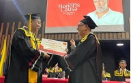 Julio César Londoño recibe Doctorado Honoris Causa en Literatura de la Universidad del Valle