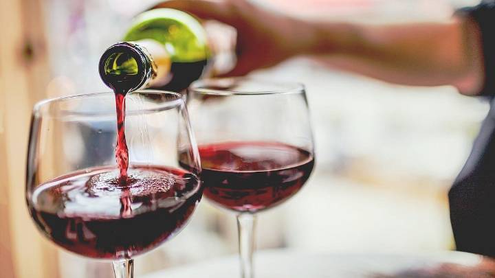 Maharashtra's Wine Industry Set To Touch ₹5,000 Crore By 2026, Nashik Leads With 80% Share