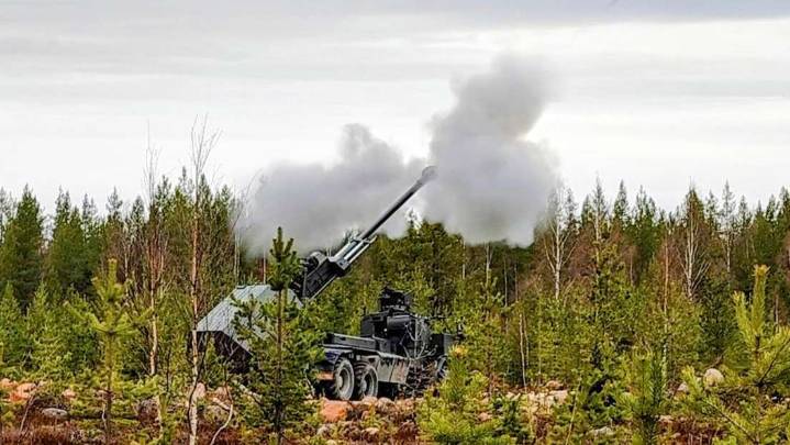 Finlandia inicia ejercicios militares cerca de la frontera con Rusia