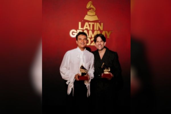 Silvestre Dangond y Juancho de la Espriella ganan el Latin Grammy a Mejor Álbum de Cumbia/Vallenato