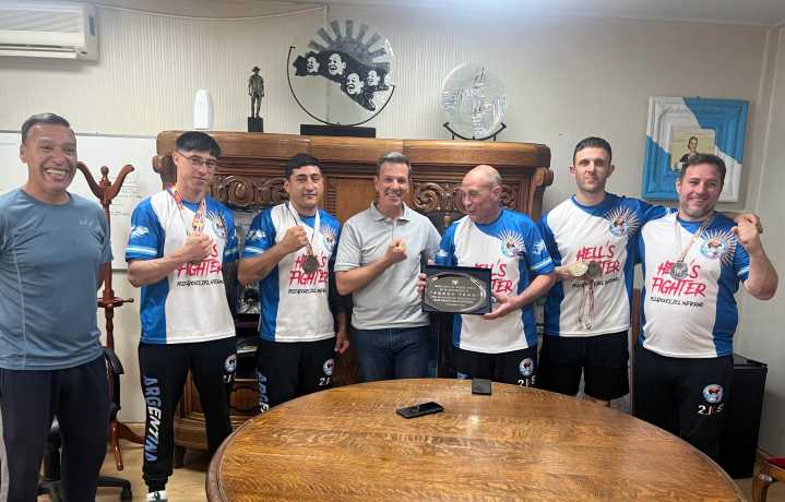 El Municipio reconoció a la Escuela de Kickboxing “Perro Team”