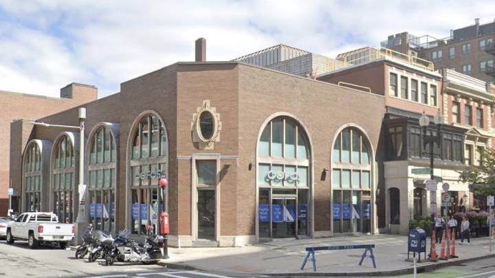 Vacant building in Boston’s Back Bay heads to auction
