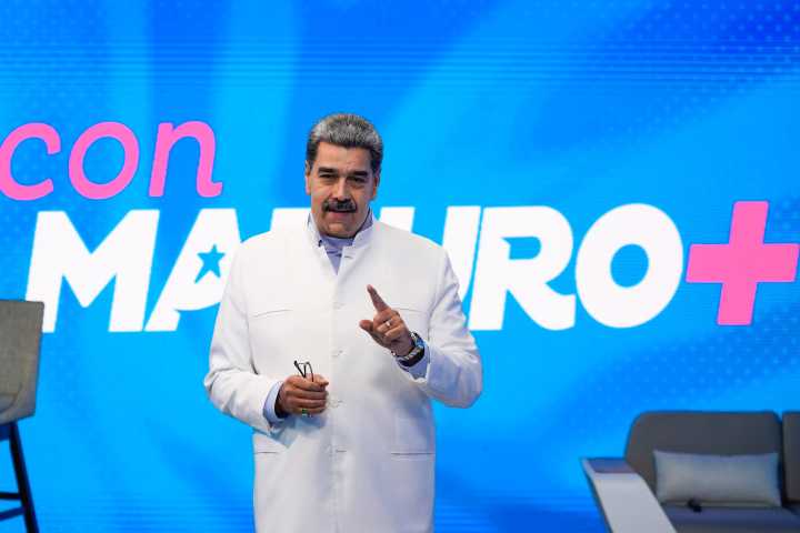 Presidente Maduro destaca crecimiento de la economia venezolana