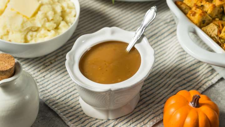 10 Ways To Make Canned Gravy Taste Homemade For Thanksgiving