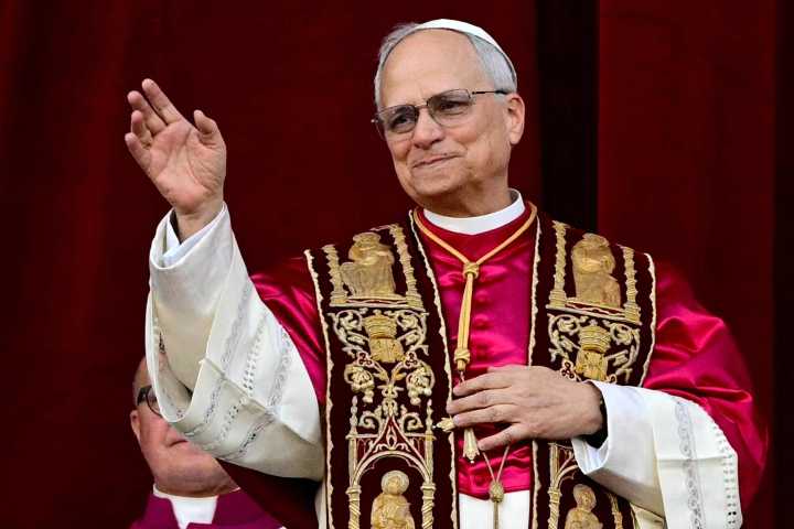 Papa León XIV deroga ley que exigía un hombre para la Comisión del Vaticano