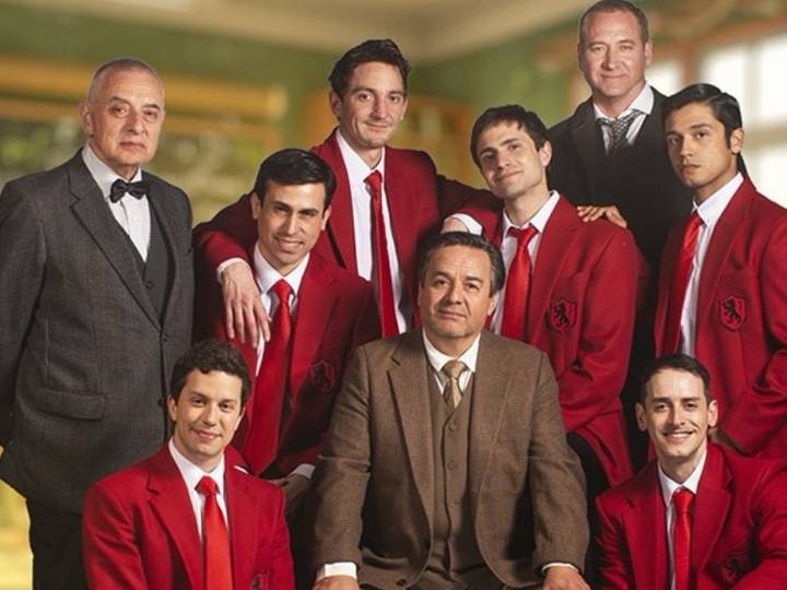 VIDEO. De la risa al llanto en segundos: el renacer de “Los Poetas Muertos” en el teatro chileno que emociona a toda una generación