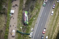 Trágico vuelco sobre Ruta 2: la hipótesis preliminar del accidente del colectivo