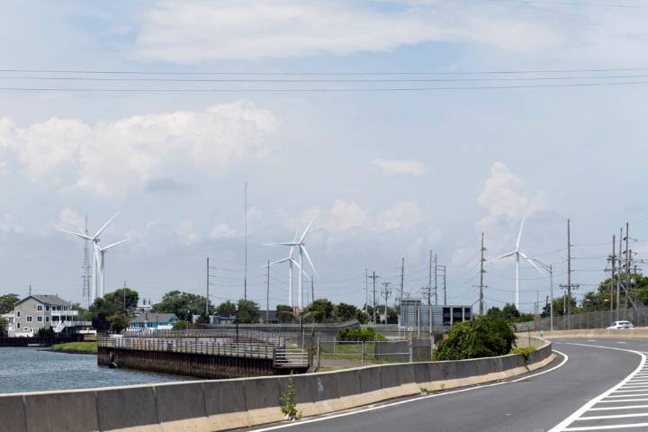 Murdoch Media Wrongly Pinned NJ High Electricity Costs on Clean Energy, Says Watchdog