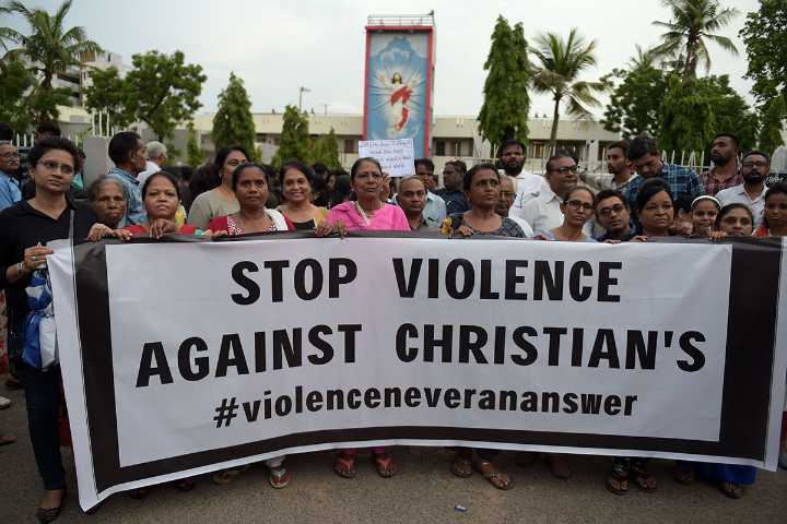 Believers unite in prayer for persecuted Christians