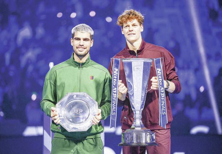 Jannik Sinner wins ATP Tour Finals title over Carlos Alcaraz to end 2025 season they ruled