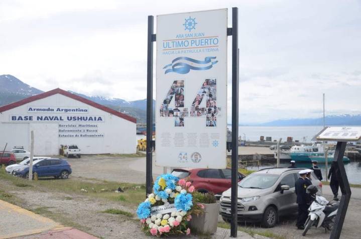 Ushuaia homenajeó a los 44 héroes y heroína del submarino ARA San Juan