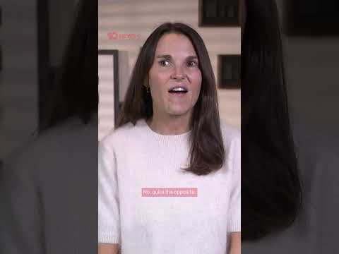 Oscar Piastri’s Mum Accepts Huge Award On F1 Legend’s Behalf