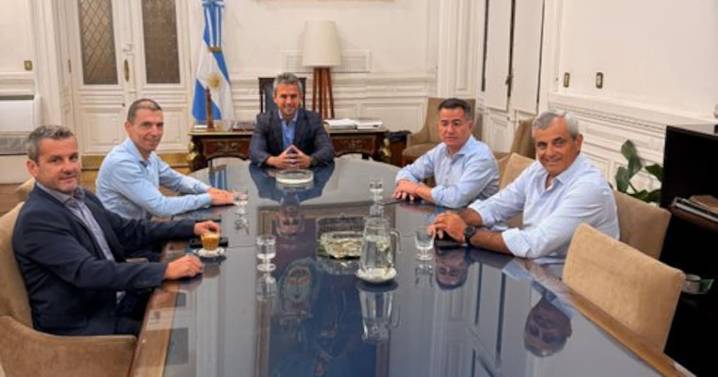 La lucha por la primera minoría: LLA sumó a otros tres legisladores a su bloque y se acerca a UP