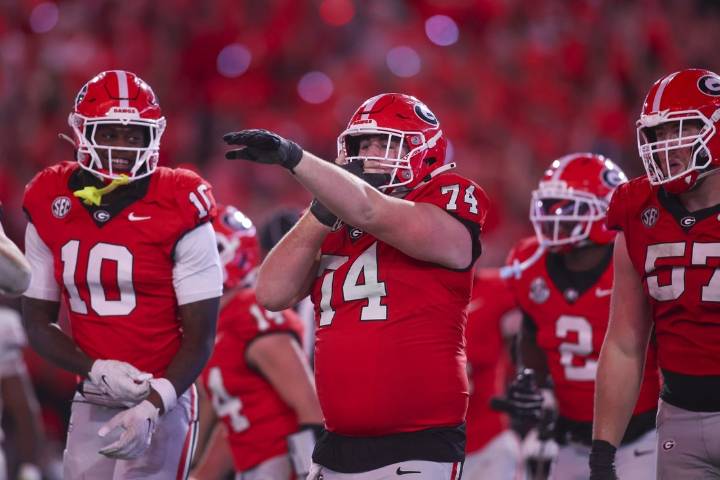 Deadspin | Texas A&M loses 1st-place votes in AP Top 25; Georgia climbs to No. 4