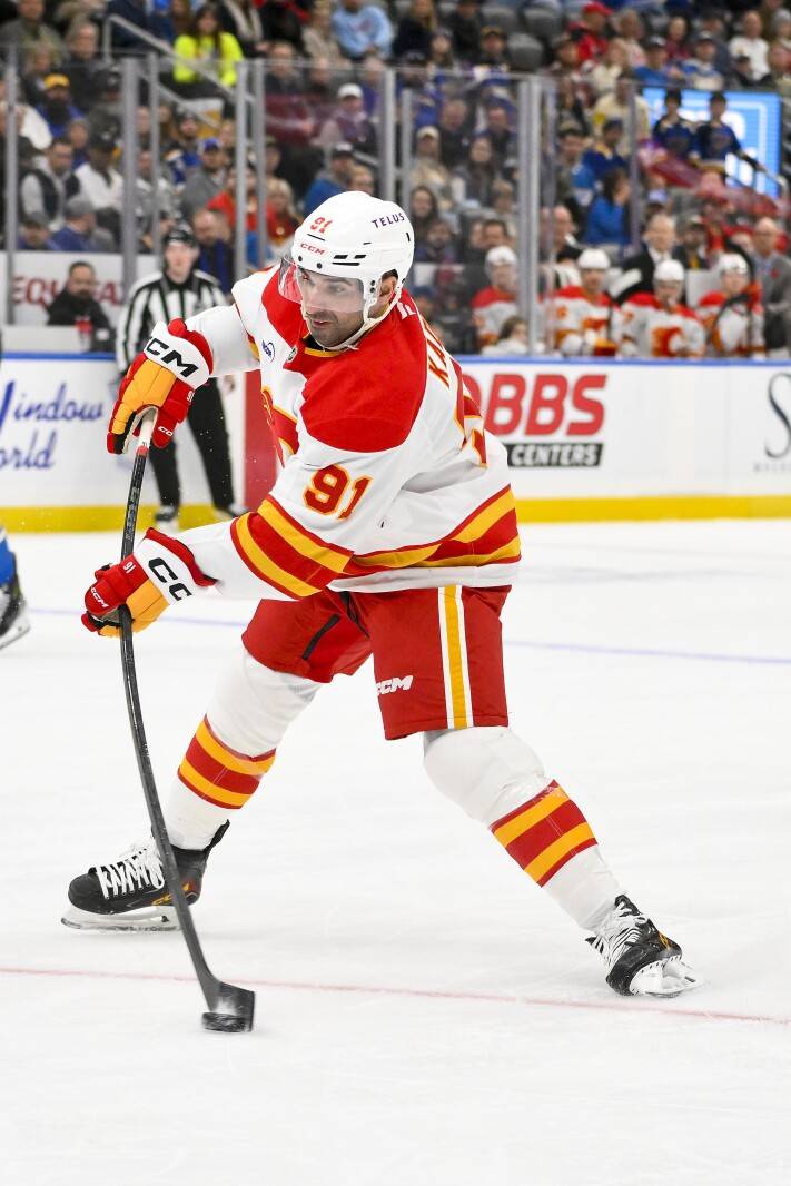 Jordan Binnington, Blues hold off Flames - The Rink Live | Coverage of youth, junior, high school and college hockey