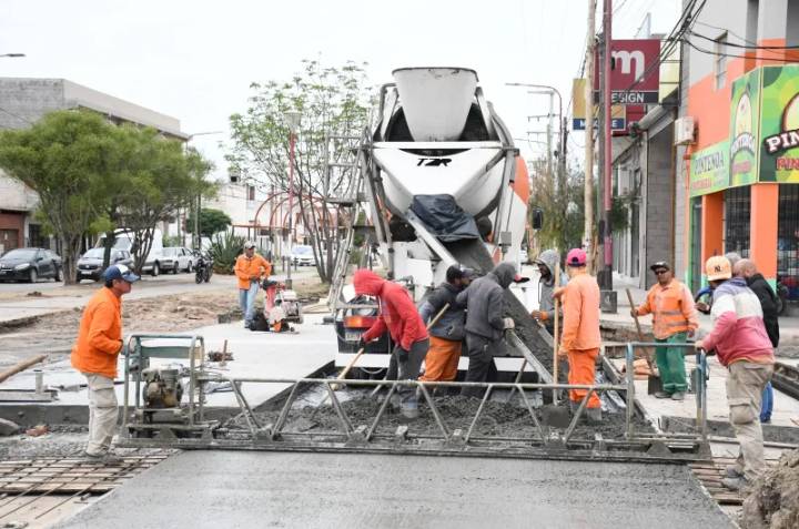 Repavimentación en avenida Colón: restringen el cruce con Sáenz Peña y habrá desvíos