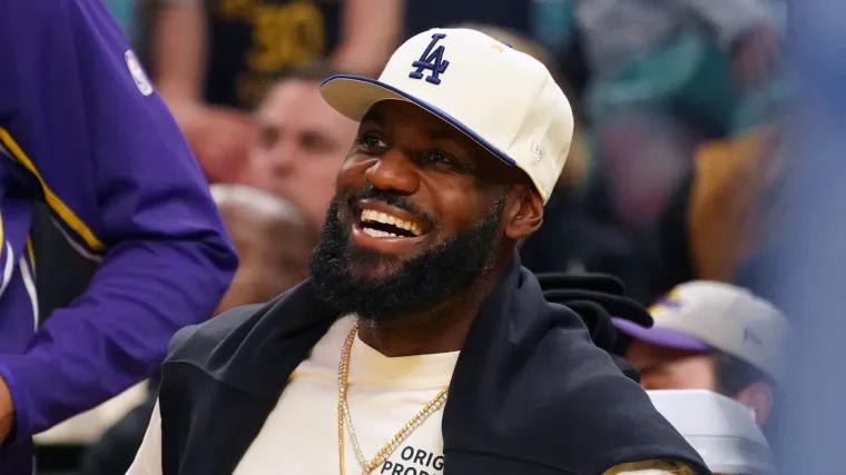 Why LeBron James isn't playing for Lakers tonight vs. Hawks with injury news