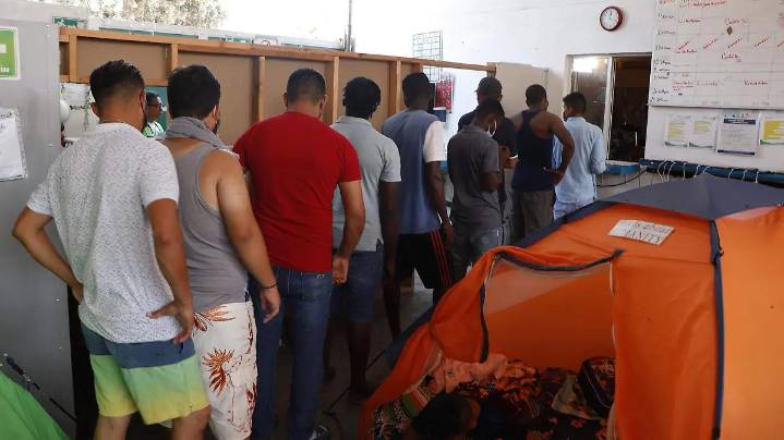 Iniciarán campañas de vacunación en albergues para personas en tránsito en Tijuana