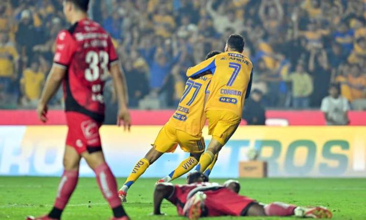 Tigres golea a Xolos y se clasifica a las semifinales