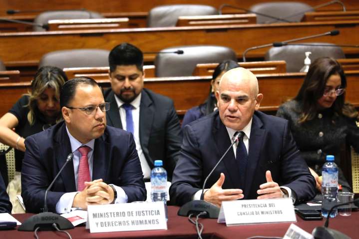 Ejecutivo sustentó pedido de facultades legislativas contra la crisis y la criminalidad