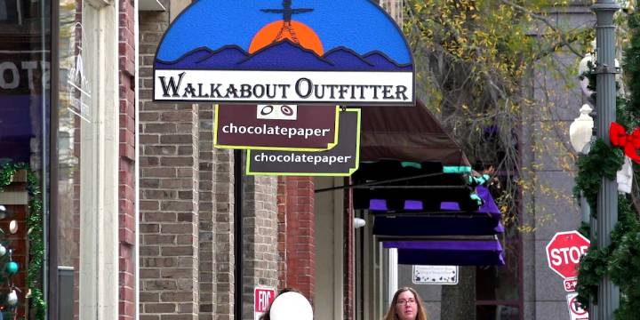 Black Friday crowds give Downtown Roanoke shops a head start on holiday season