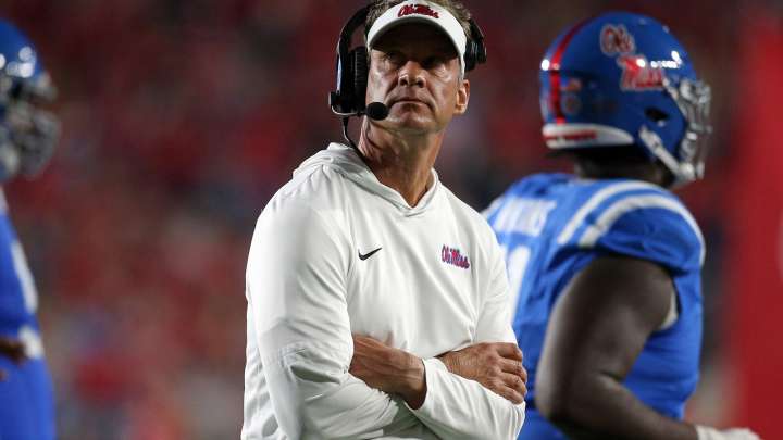 Ole Miss football’s Lane Kiffin reveals which legendary coaches are advising his 2026 decision