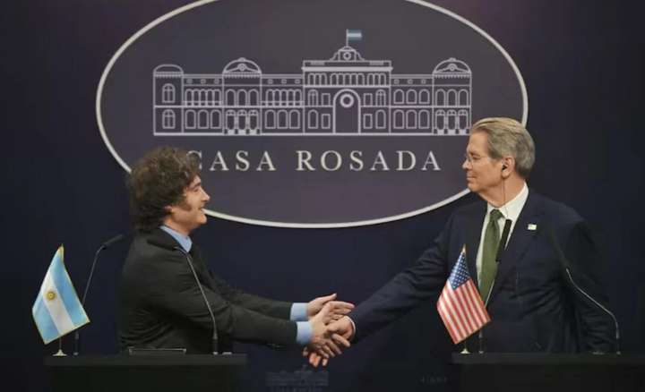 Argentina activó el primer tramo del swap, según Scott Bessent