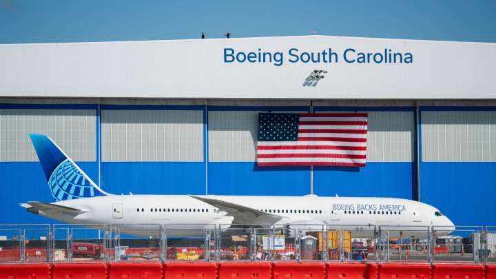 Boeing keeps up strong delivery pace in October
