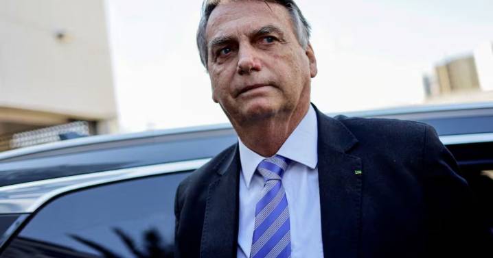 El expresidente Jair Bolsonaro es enviado a prisión por decisión judicial y desata un nuevo clima de tensión en Brasil