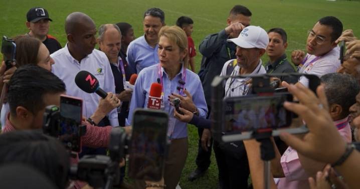 Ministerio del Deporte destinó $9.700 millones para pagar a 308 atletas y 164 entrenadores medallistas