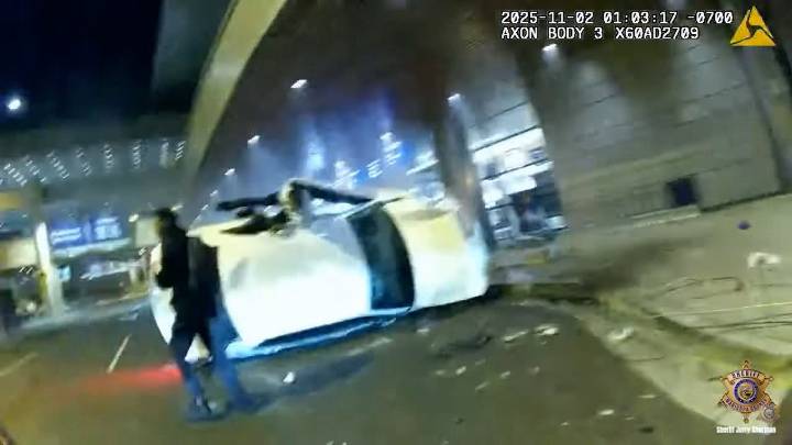 Driver fleeing at 120mph crashes at Phoenix airport: deputies