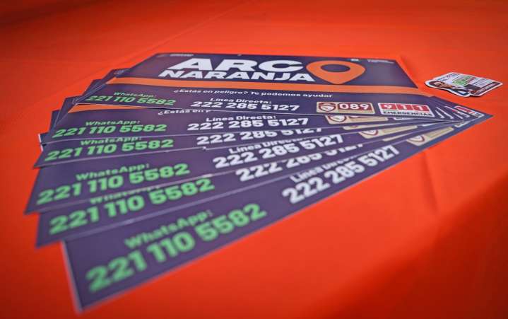 Firma Omar Muñoz convenio de colaboración con la cadena OXXO para la instalación de “Arcos Naranja”