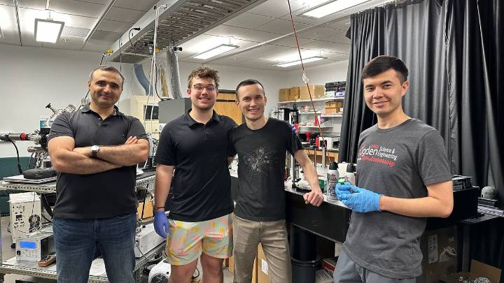 WKU researchers create nanoparticles, possible clean energy effects