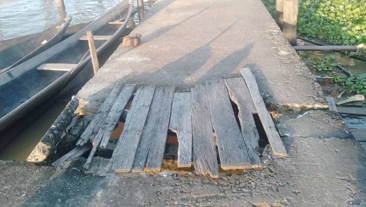 Reportan deterioro de la caminería de concreto en Bonoina