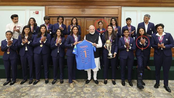 Amanjot Kaur Wins Hearts, Gives Her Winners' Medal To Pratika Rawal During Photoshoot With Prime Minister Narendra Modi