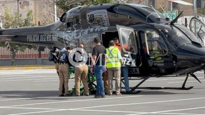 Arriba en helicóptero elemento herido de la SSPE para recibir atención médica