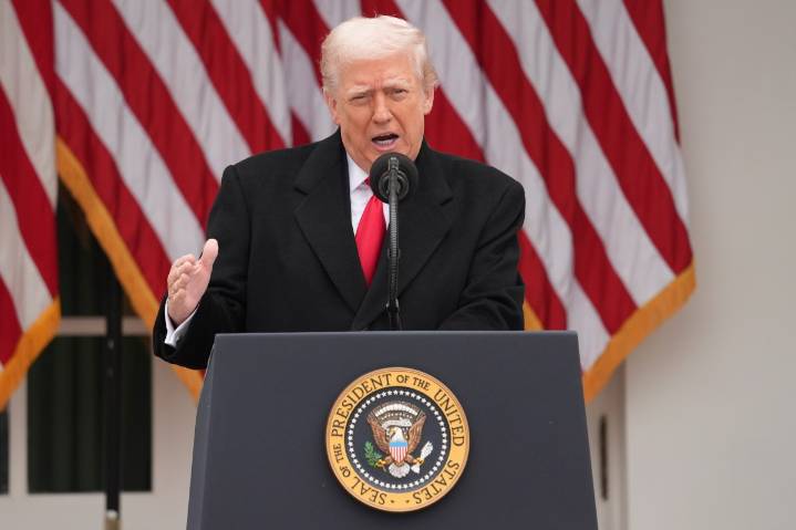 Trump califica como “acto de terrorismo” el tiroteo que hirió a miembros de la Guardia Nacional