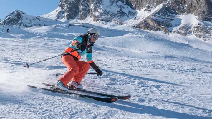La oferta invernal más cercana a Navarra: esquí, raquetas e iglús en las estaciones del Pirineo