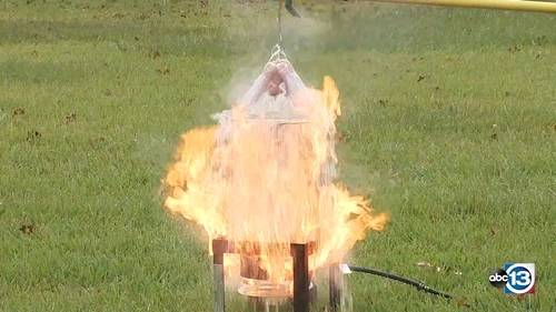 How to fry a turkey for Thanksgiving: Avoid a disaster this holiday with these tips