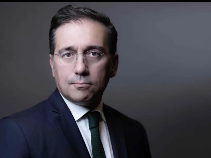 Gobierno de Madrid exige renuncia de canciller por disculparse con México